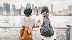 op-reis-met-eastpak-rugzak